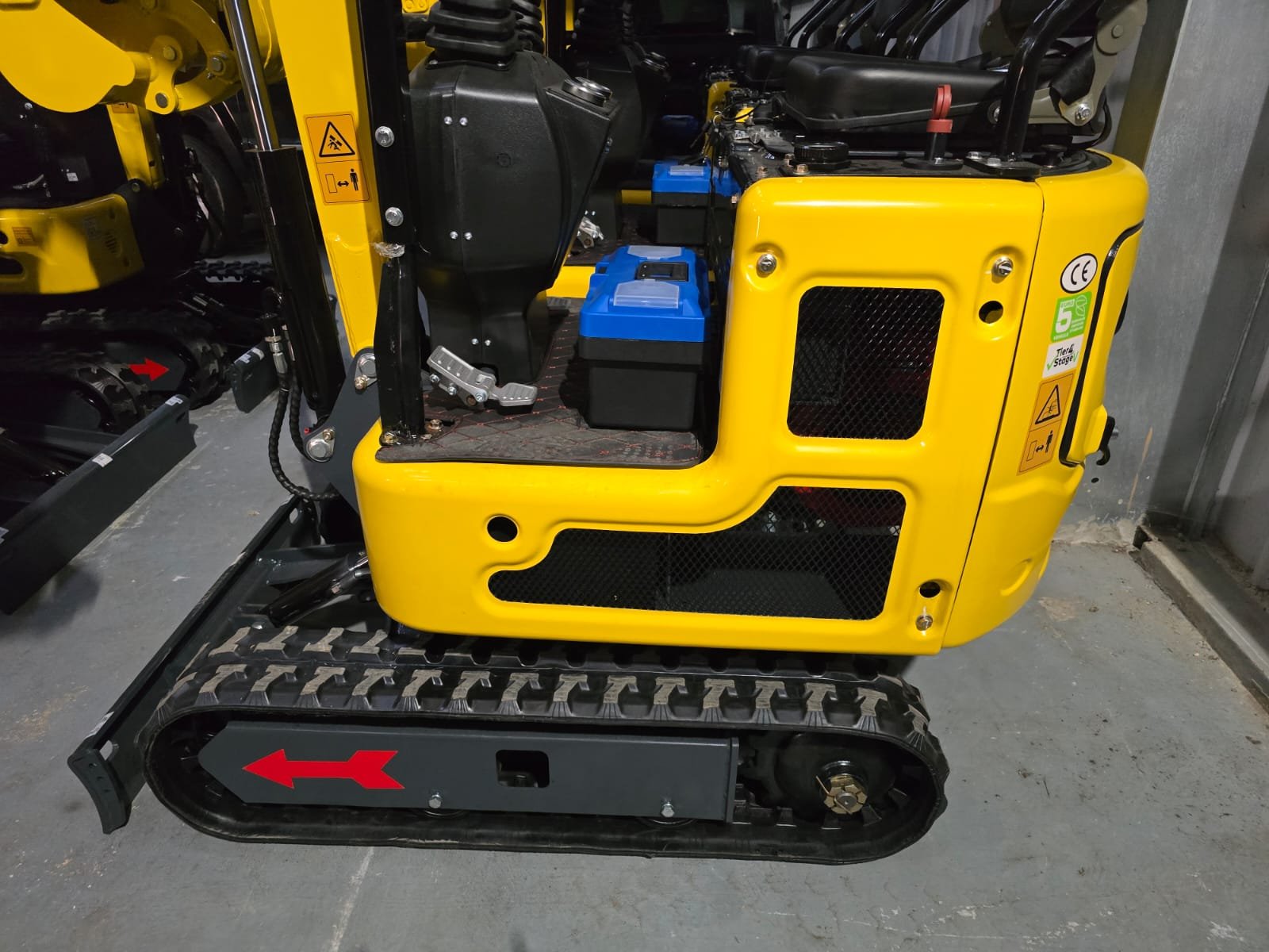 Vue 3 Mini-pelle AM10