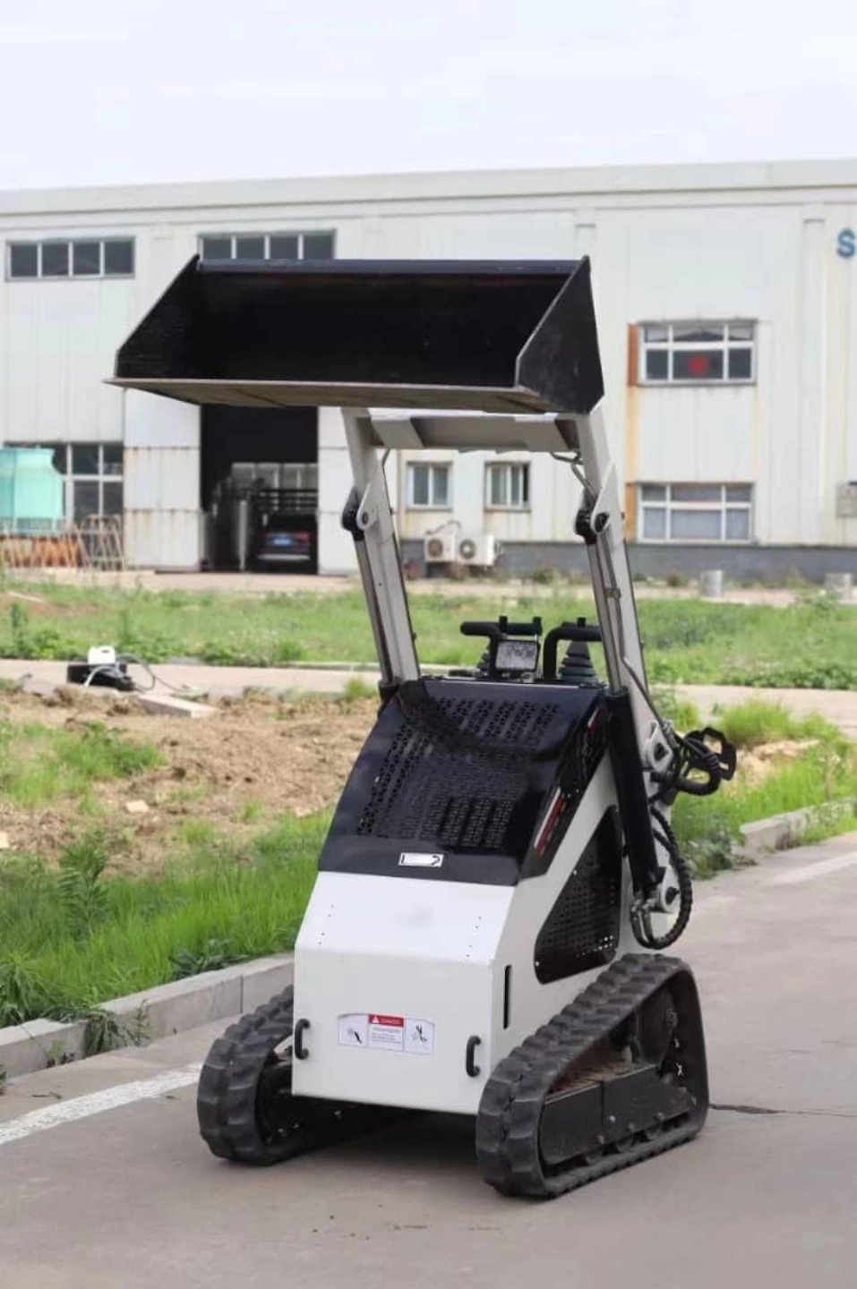 Vue 3 AMAT381 chenilles